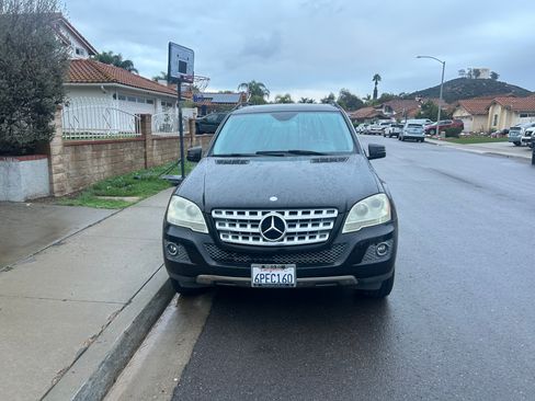 Used 2011 Mercedes-Benz ML 350 2WD image 8