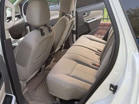 Used 2013 Ford Edge SE FWD image 12