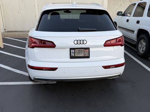 Used 2018 Audi Q5 2.0T Premium Plus w/ Premium Plus Package image 2