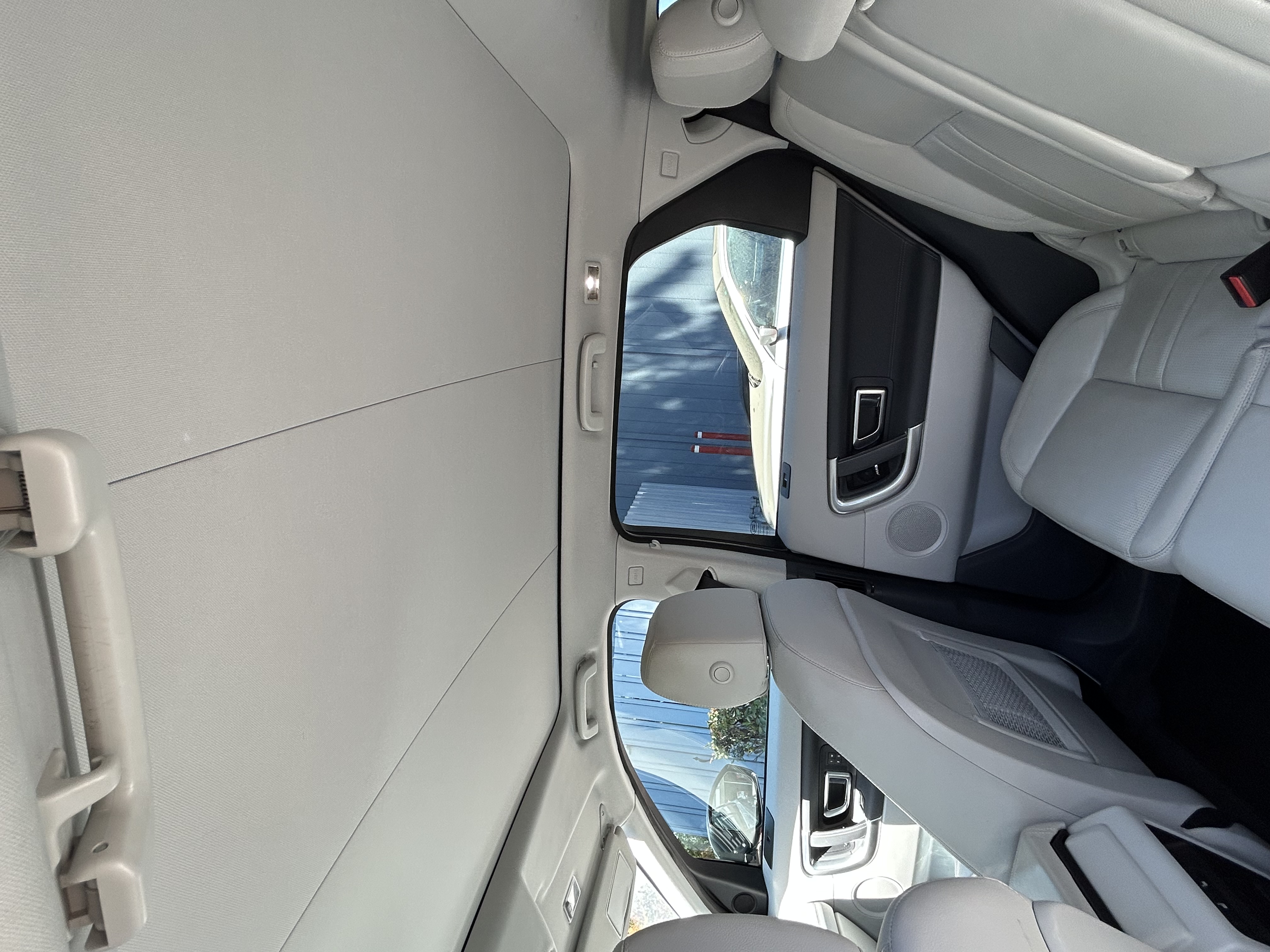 Used 2018 Land Rover Discovery Sport HSE AWD/4WD image 8