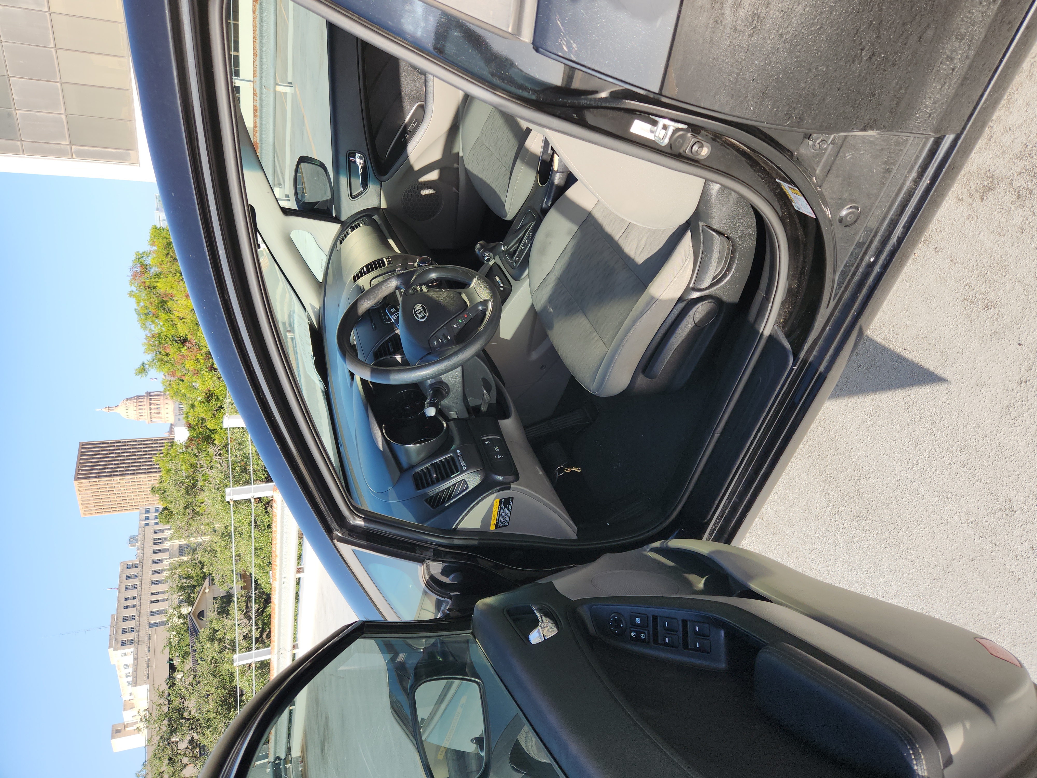 Used 2015 Kia Forte LX FWD image 10