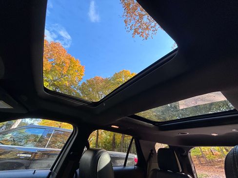 Used 2015 Ford Explorer Sport w/ Equipment Group 401A image 15