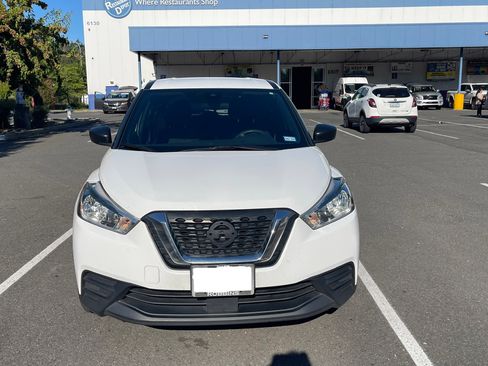 Used 2020 Nissan Kicks S FWD image 1