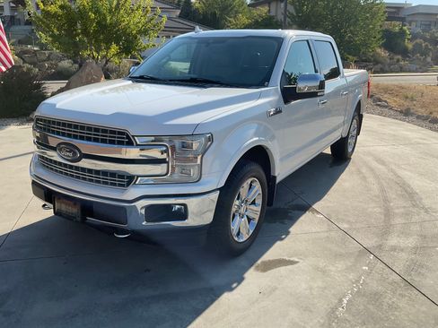 Used 2018 Ford F150 Lariat w/ Equipment Group 502A Luxury AWD/4WD image 2