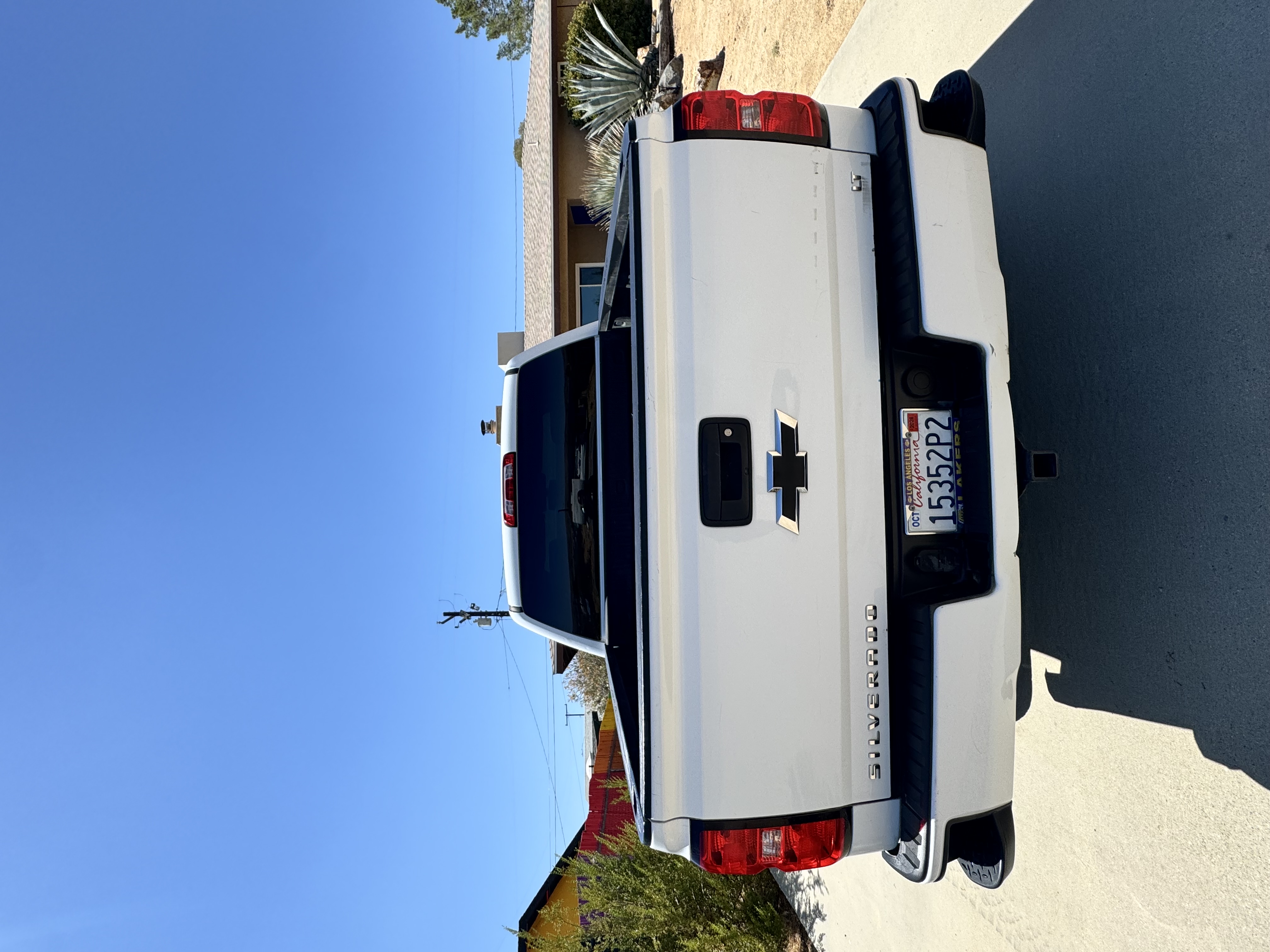 Used 2018 Chevrolet Silverado 1500 LT w/ All Star Edition AWD/4WD image 9