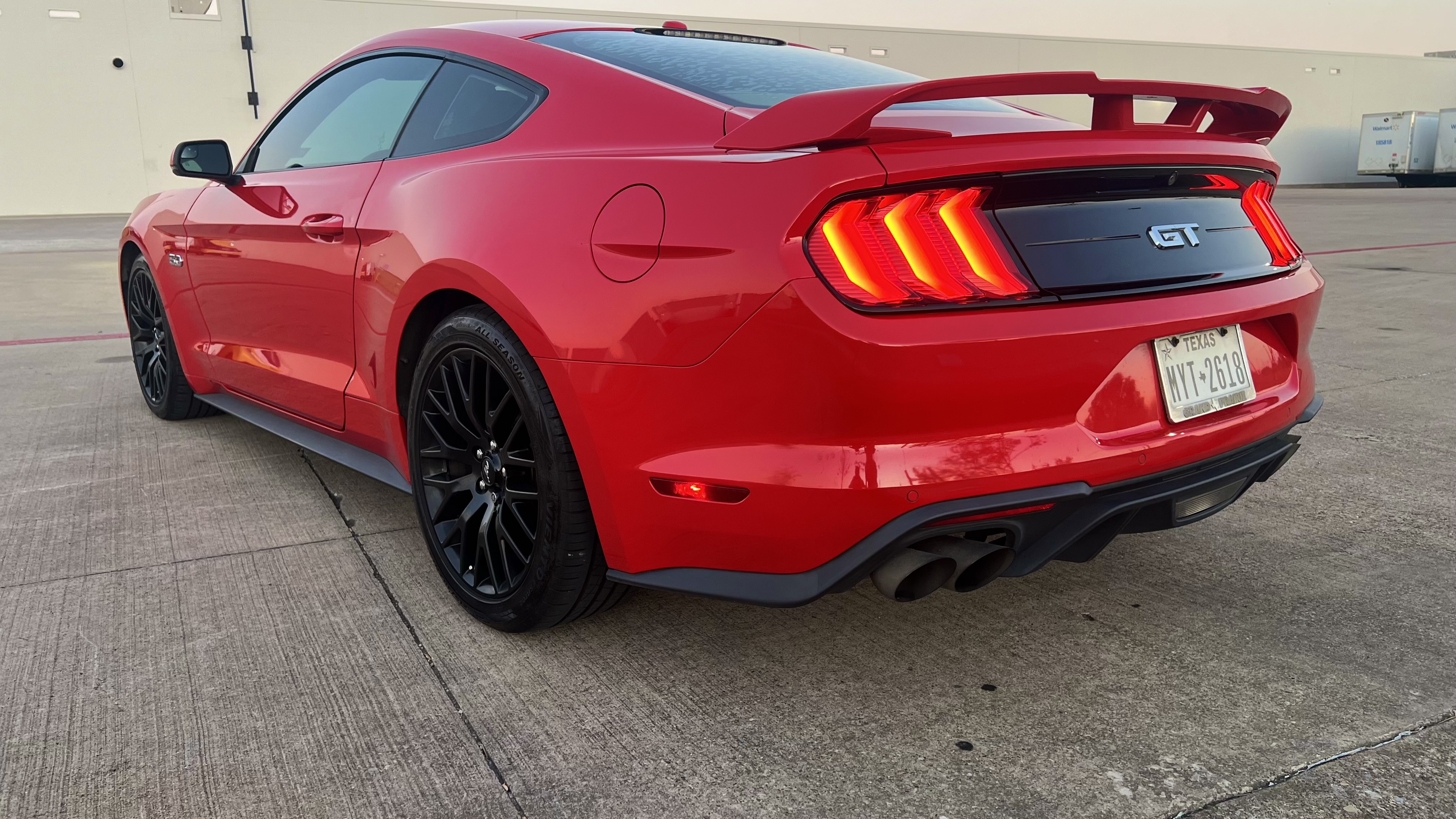 Used 2019 Ford Mustang GT Premium w/ GT Performance Package RWD image 10