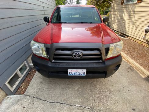 Used 2009 Toyota Tacoma 2WD Regular Cab w/ Enhancement Pkg image 11