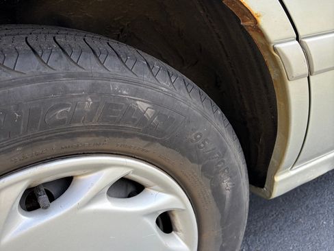 Used 2000 Toyota Camry CE image 14