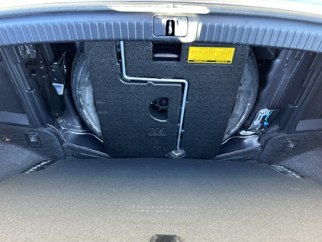 Used 2012 Lexus IS 350 w/ F-Sport Pkg RWD image 24