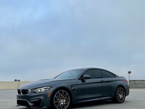 Used 2019 BMW M4 Coupe image 1