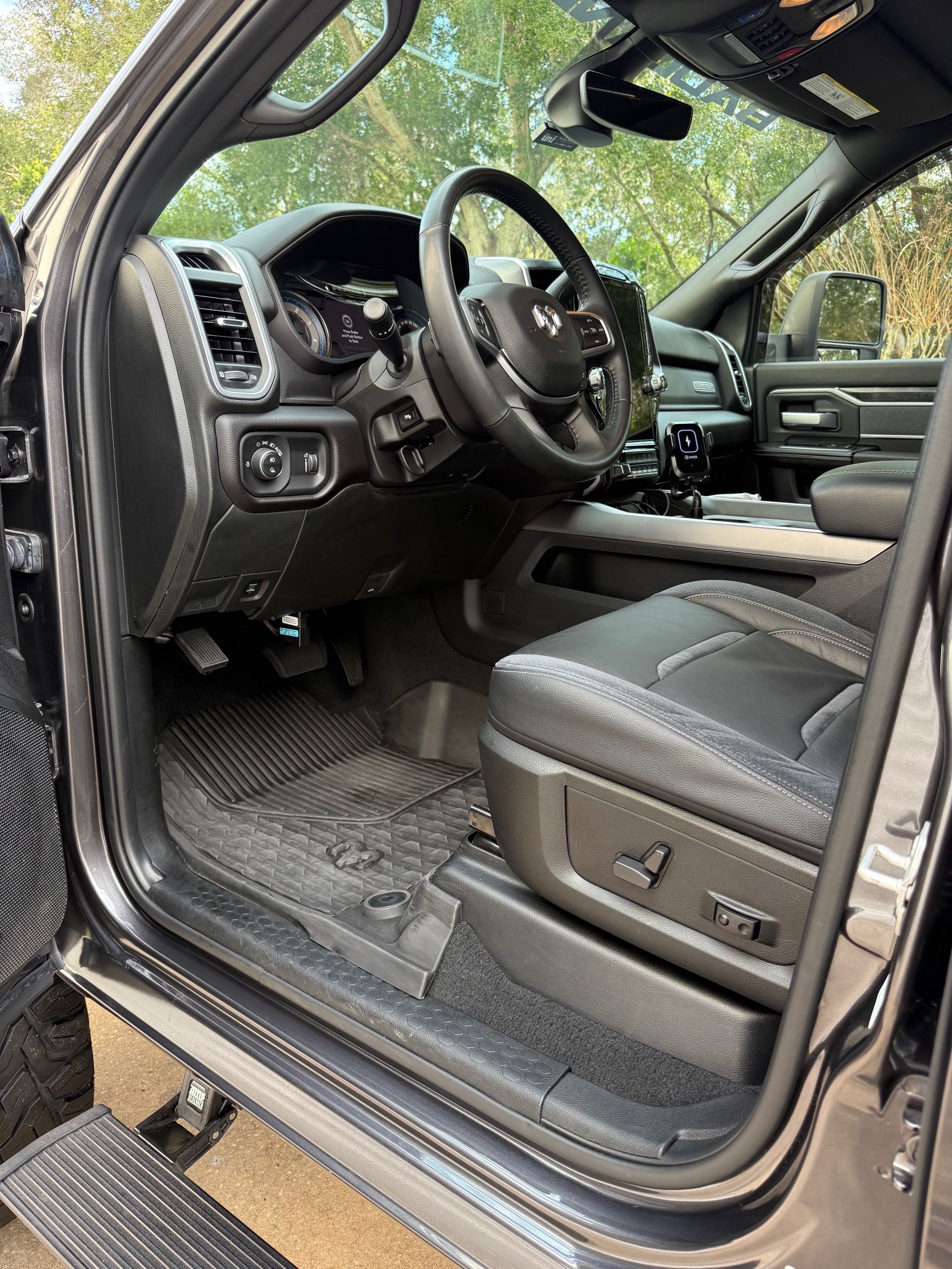Used 2023 RAM 2500 Big Horn w/ Level B Equipment Group AWD/4WD image 13