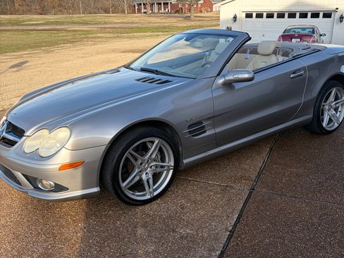Used 2007 Mercedes-Benz SL 55 AMG image 2