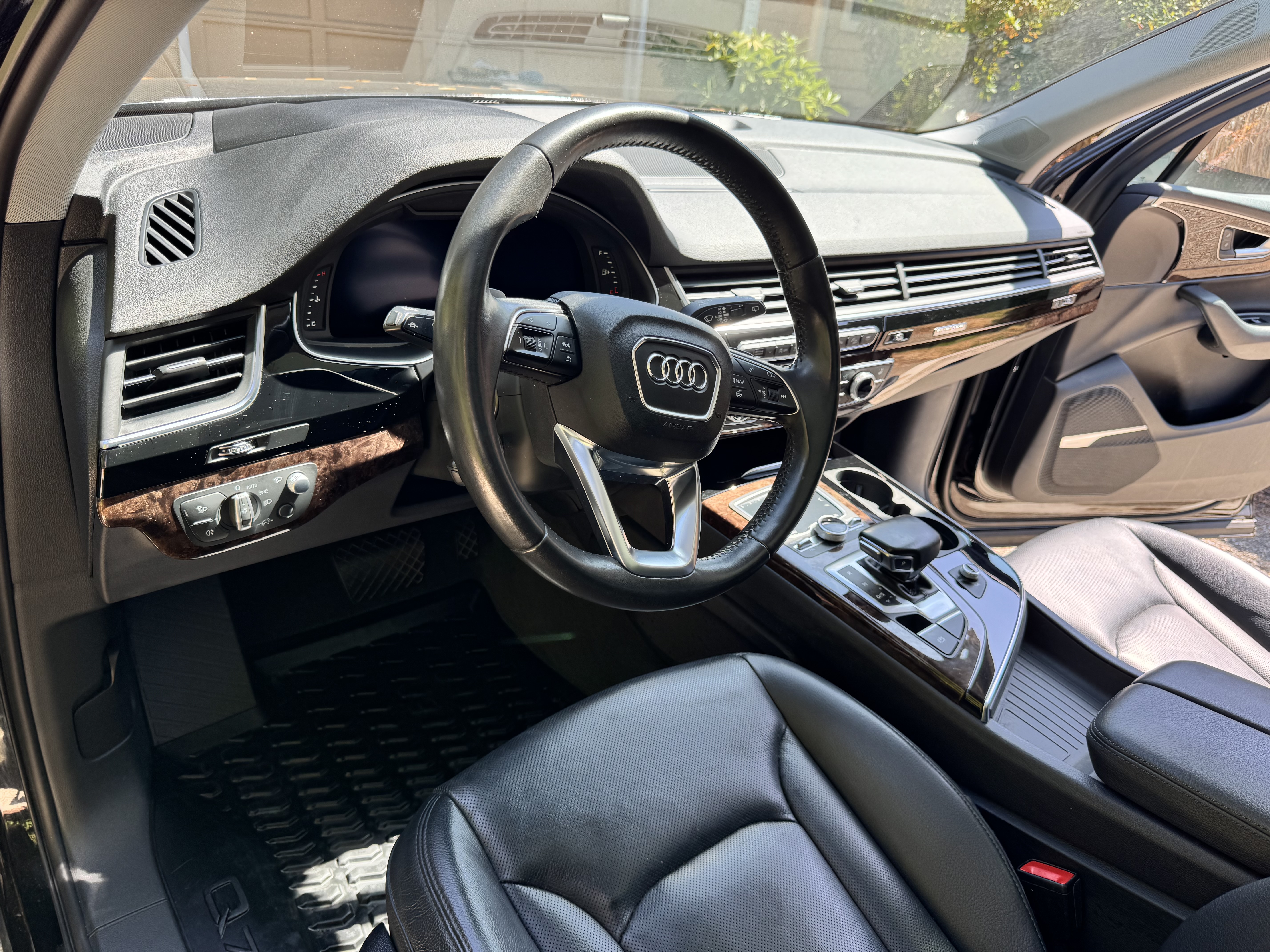 Used 2018 Audi Q7 3.0T Prestige AWD/4WD image 17