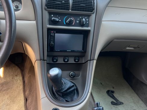 Used 2001 Ford Mustang Cobra image 9