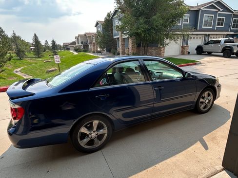 Used 2005 Toyota Camry SE FWD image 9