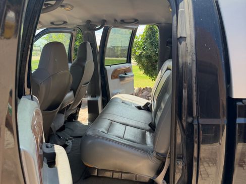 Used 2002 Ford F350 4x4 Crew Cab Super Duty image 9