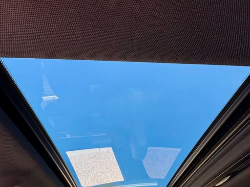 Used 2014 Mercedes-Benz C 250 Sedan image 23