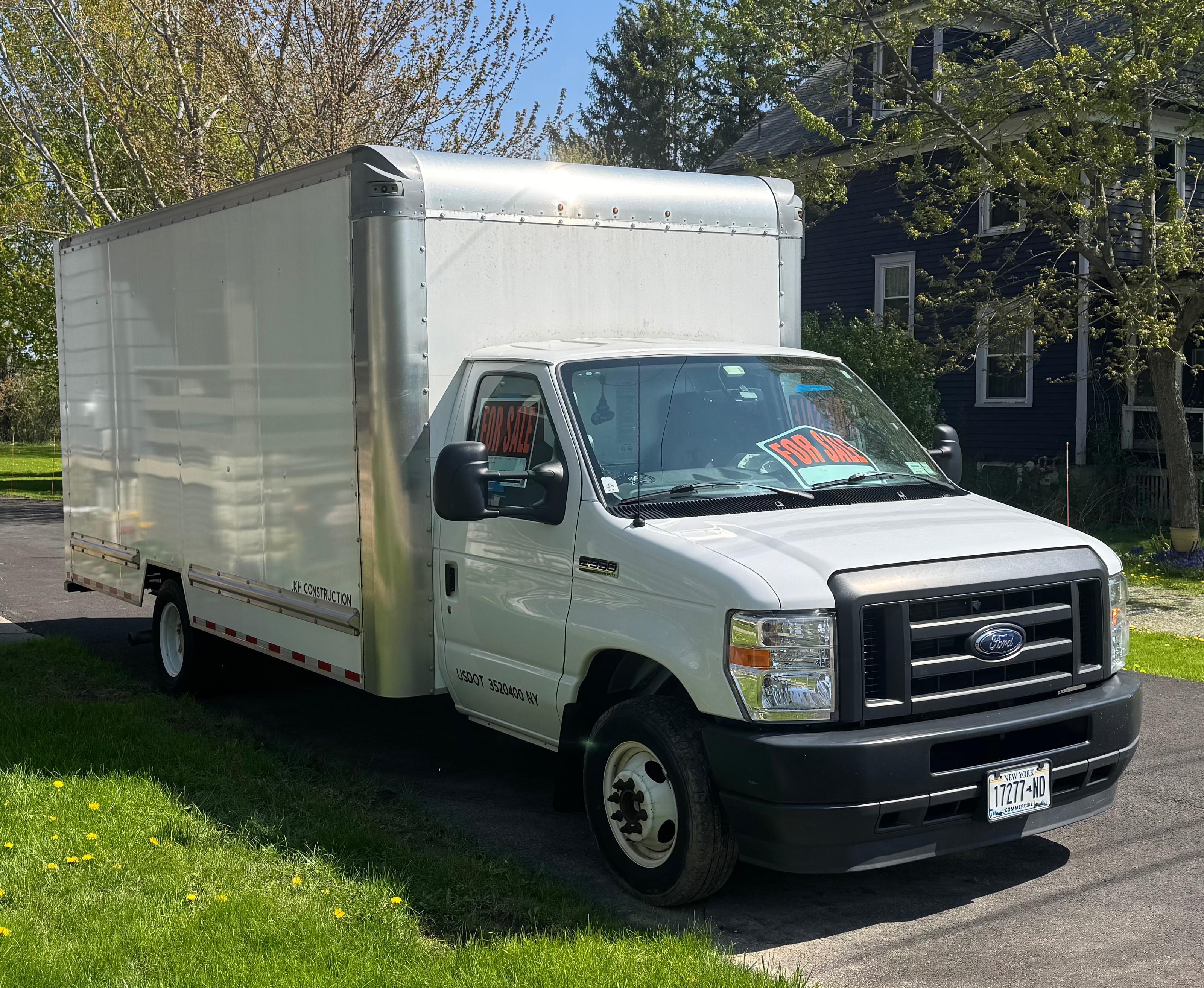 Used 2022 Ford E-350 and Econoline 350 Super Duty w/ Power Windows & Locks Group RWD image 1