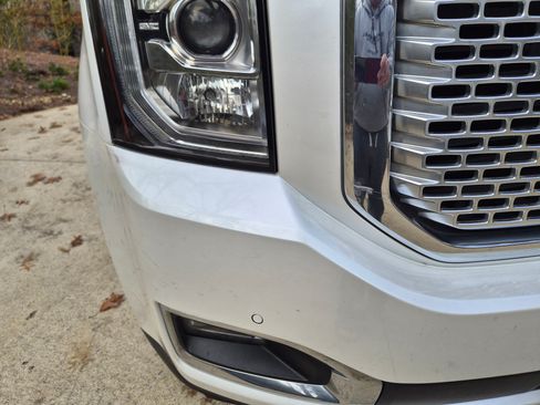 Used 2017 GMC Yukon Denali w/ Open Road Package image 13