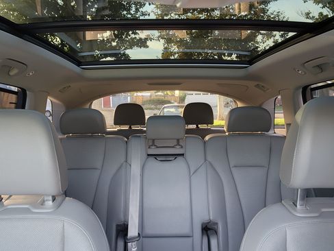 Used 2017 Audi Q7 3.0T Prestige image 12