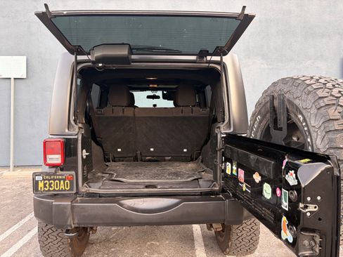 Used 2017 Jeep Wrangler Unlimited Sport w/ Connectivity Group image 14