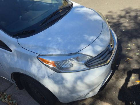 Used 2016 Nissan Versa Note SV image 4