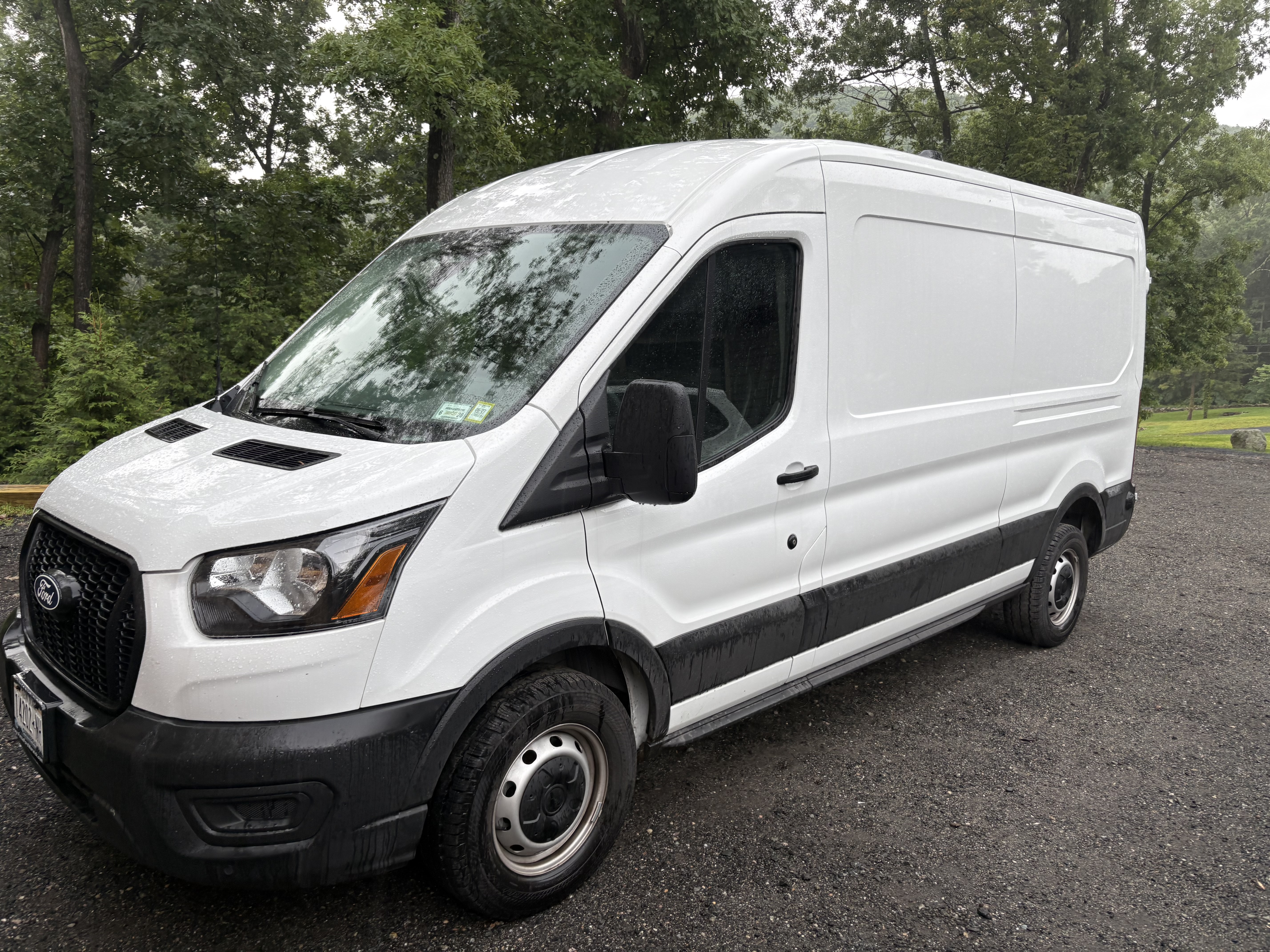 Used 2026 Ford Transit 250 148 Medium Roof w/ Load Area Protection Package RWD image 1
