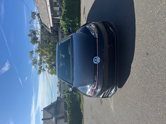 Used 2020 Volkswagen GTI SE FWD image 20