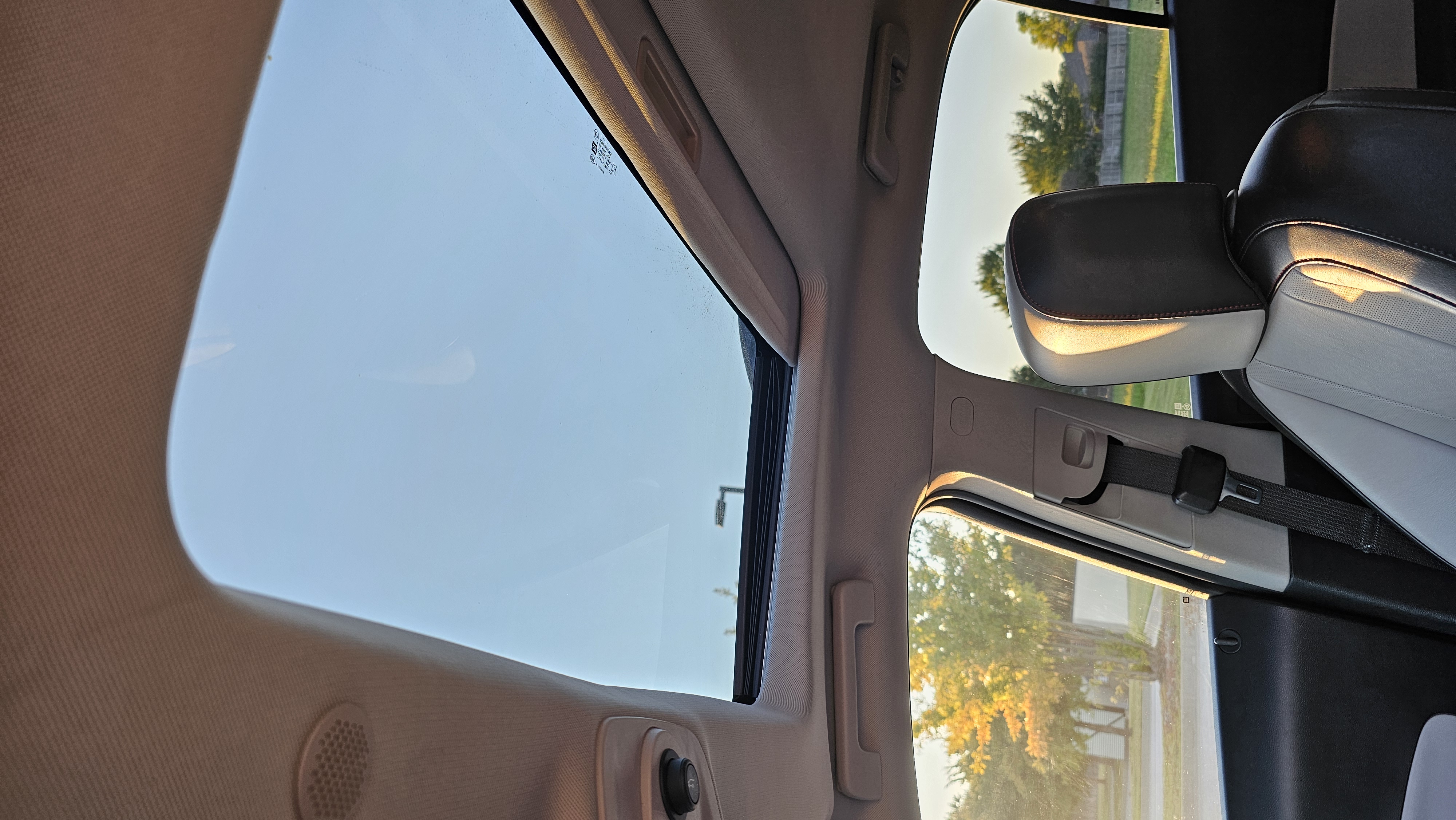 Used 2012 Chevrolet Equinox LTZ w/ LPO, Protection Package FWD image 2