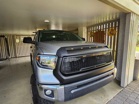 Used 2014 Toyota Tundra SR5 image 5