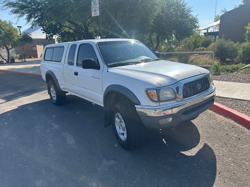 Used 2002 Toyota Tacoma PreRunner image 2