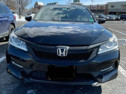 Used 2017 Honda Accord Sport Special Edition image 5