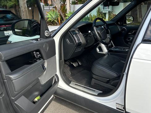 Used 2021 Land Rover Range Rover P525 Westminster Edition LWB AWD/4WD image 9