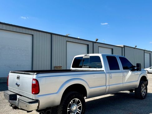 Used 2016 Ford F350 Lariat w/ Lariat Ultimate Package image 4