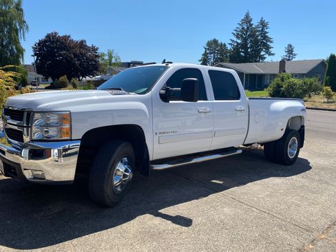 Used 2008 Chevrolet Silverado 3500 LTZ image 1