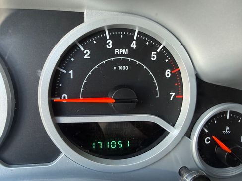 Used 2010 Jeep Wrangler Unlimited Rubicon w/ Dual Top Group AWD/4WD image 11