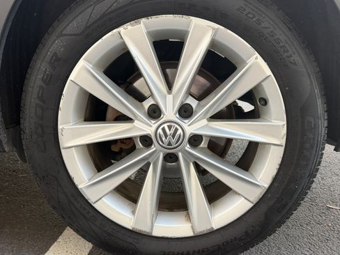Used 2017 Volkswagen Golf Alltrack SE AWD/4WD image 27