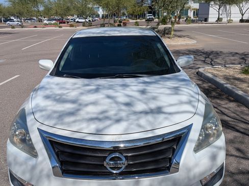 Used 2013 Nissan Altima 2.5 S image 2