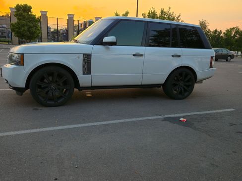 Used 2011 Land Rover Range Rover Autobiography image 10