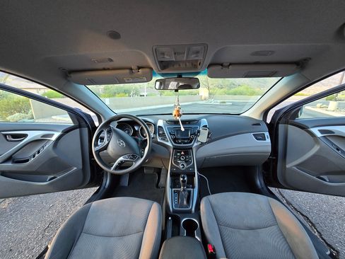 Used 2014 Hyundai Elantra SE w/ Option Group 02 image 12