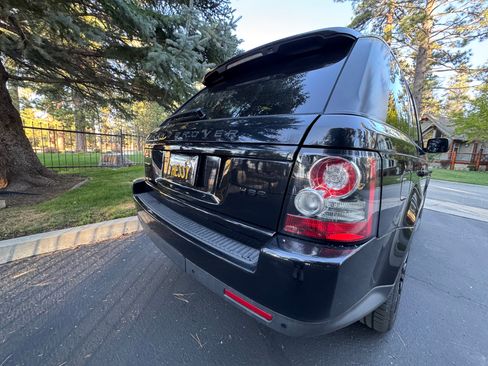 Used 2012 Land Rover Range Rover Sport HSE image 14