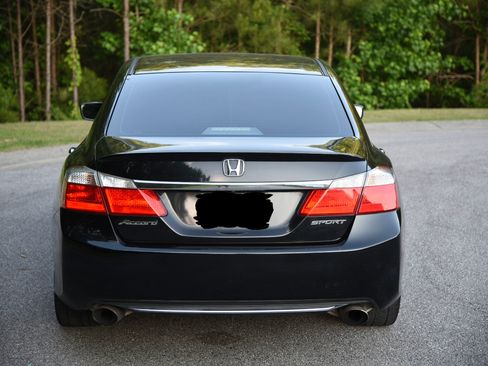 Used 2014 Honda Accord Sport image 9