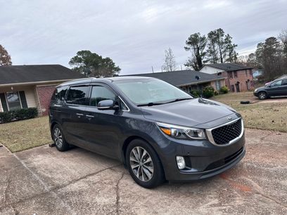 Used 2017 Kia Sedona SX
