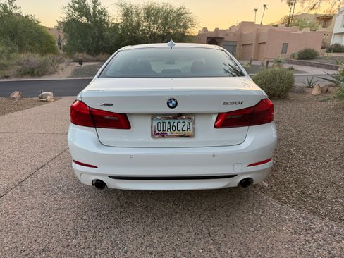 Used 2017 BMW 530i xDrive AWD/4WD image 10