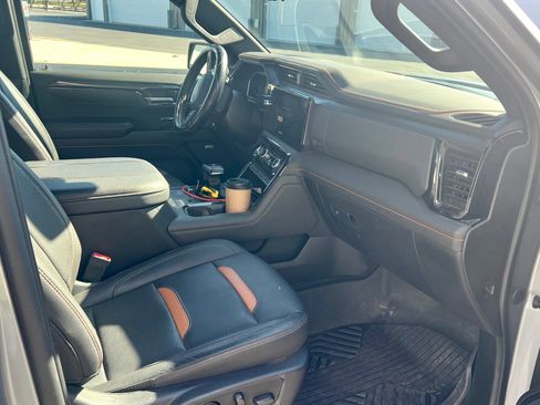 Used 2024 GMC Sierra 1500 AT4 w/ Technology Package image 13