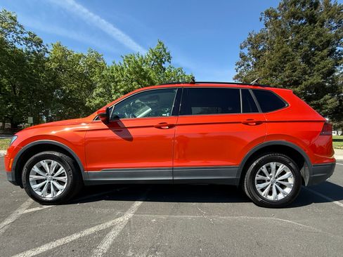 Used 2018 Volkswagen Tiguan S image 8