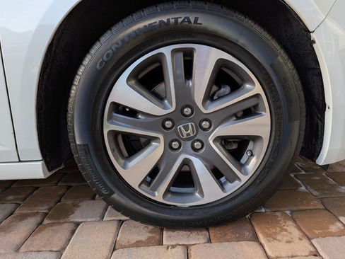 Used 2014 Honda Odyssey Touring Elite image 24