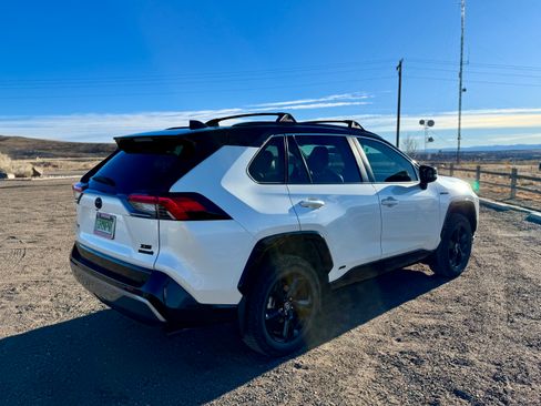 Used 2021 Toyota RAV4 XSE image 6