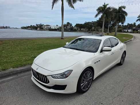 Used 2018 Maserati Ghibli image 4