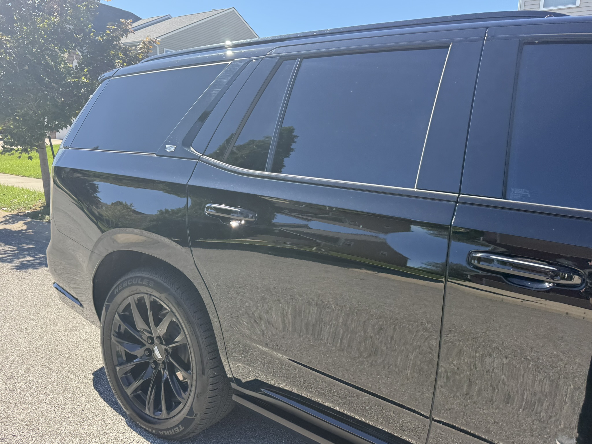 Used 2023 Cadillac Escalade Sport Platinum w/ LPO, ONYX Package AWD/4WD image 17